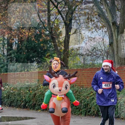 07.12.2025 - St. Pauli X-Mass-Run No. 15 Michael Burmester http://msf.ph/oto/9407270 07.12.2025 09:41:18 Laufen 5, 483, 24 meine-sportfotos.de