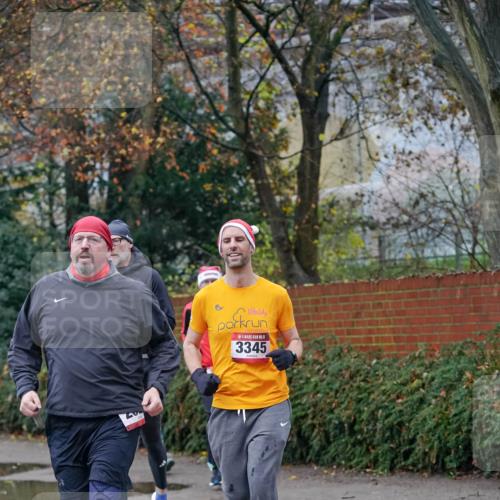 07.12.2025 - St. Pauli X-Mass-Run No. 15 Michael Burmester http://msf.ph/oto/9407320 07.12.2025 09:41:28 Laufen 5, 3345 meine-sportfotos.de