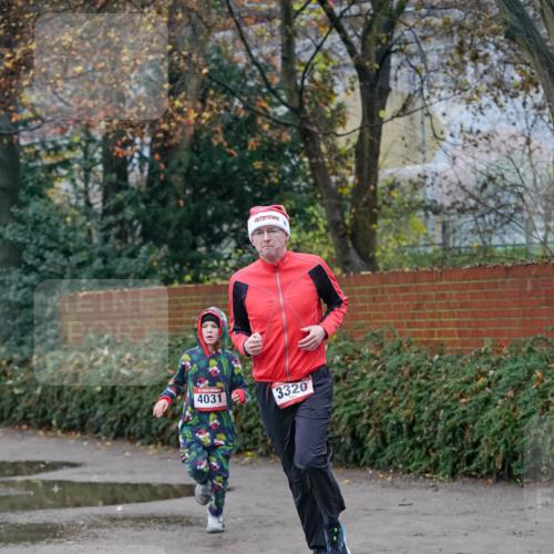 07.12.2025 - St. Pauli X-Mass-Run No. 15 Michael Burmester http://msf.ph/oto/9407330 07.12.2025 09:41:29 Laufen 49, 4031, 3320 meine-sportfotos.de