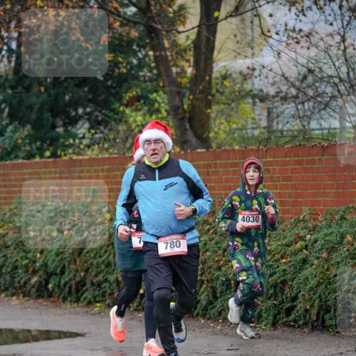 07.12.2025 - St. Pauli X-Mass-Run No. 15 Michael Burmester http://msf.ph/oto/9407481 07.12.2025 09:41:54 Laufen 7, 780, 4030 meine-sportfotos.de
