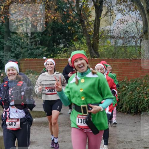 07.12.2025 - St. Pauli X-Mass-Run No. 15 Michael Burmester http://msf.ph/oto/9407564 07.12.2025 09:42:05 Laufen 802, 3582, 136 meine-sportfotos.de