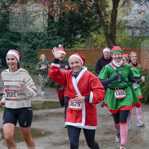 07.12.2025 - St. Pauli X-Mass-Run No. 15 Michael Burmester http://msf.ph/oto/9407582 07.12.2025 09:42:06 Laufen 3582, 3629, 1404, 333 meine-sportfotos.de