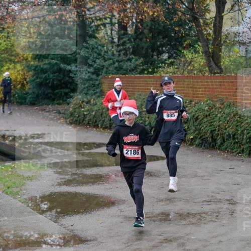 07.12.2025 - St. Pauli X-Mass-Run No. 15 Michael Burmester http://msf.ph/oto/9407640 07.12.2025 09:42:11 Laufen 24727, 885, 2186 meine-sportfotos.de