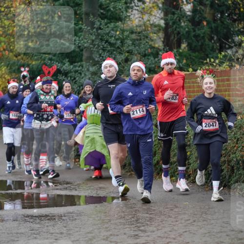 07.12.2025 - St. Pauli X-Mass-Run No. 15 Michael Burmester http://msf.ph/oto/9407774 07.12.2025 11:25:18 Laufen 1276, 188, 3, 5, 5, 3524, 2114, 82, 2047 meine-sportfotos.de
