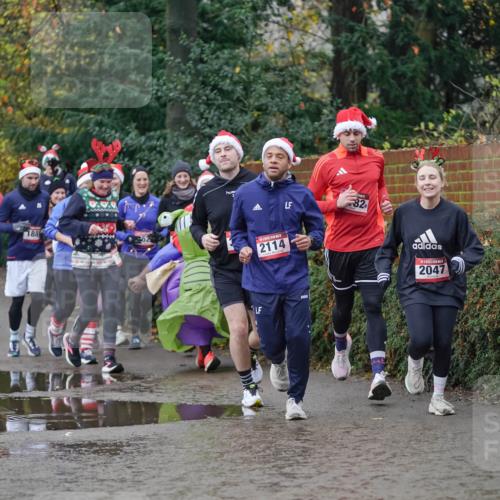 07.12.2025 - St. Pauli X-Mass-Run No. 15 Michael Burmester http://msf.ph/oto/9407777 07.12.2025 11:25:18 Laufen 1276, 188, 752, 2114, 82, 2047 meine-sportfotos.de