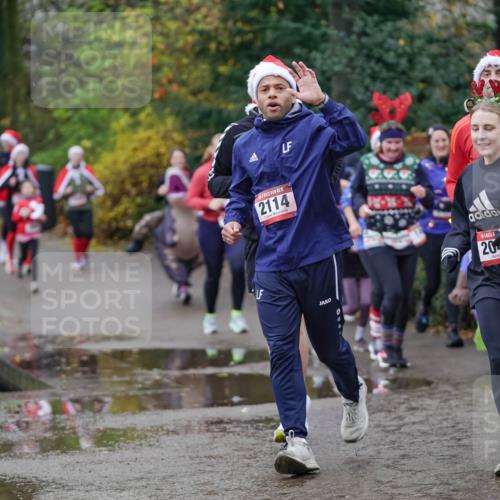 07.12.2025 - St. Pauli X-Mass-Run No. 15 Michael Burmester http://msf.ph/oto/9407792 07.12.2025 11:25:20 Laufen 2114, 20 meine-sportfotos.de