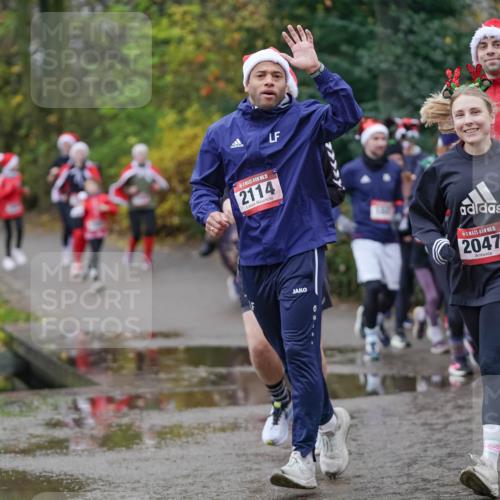 07.12.2025 - St. Pauli X-Mass-Run No. 15 Michael Burmester http://msf.ph/oto/9407801 07.12.2025 11:25:20 Laufen 15, 2114, 15, 2047 meine-sportfotos.de