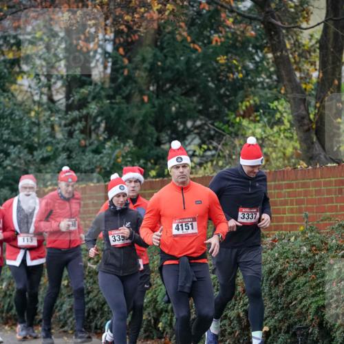 07.12.2025 - St. Pauli X-Mass-Run No. 15 Michael Burmester http://msf.ph/oto/9407815 07.12.2025 09:42:43 Laufen 113, 335, 4151, 3337 meine-sportfotos.de