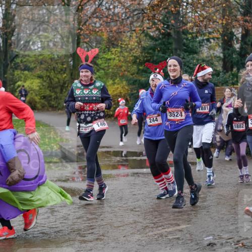 07.12.2025 - St. Pauli X-Mass-Run No. 15 Michael Burmester http://msf.ph/oto/9407852 07.12.2025 11:25:24 Laufen 507, 146, 244, 3524, 26, 1881, 1882, 3523, 2436 meine-sportfotos.de