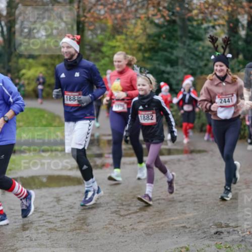 07.12.2025 - St. Pauli X-Mass-Run No. 15 Michael Burmester http://msf.ph/oto/9407876 07.12.2025 11:25:26 Laufen 244, 188, 2441, 2436, 1882 meine-sportfotos.de