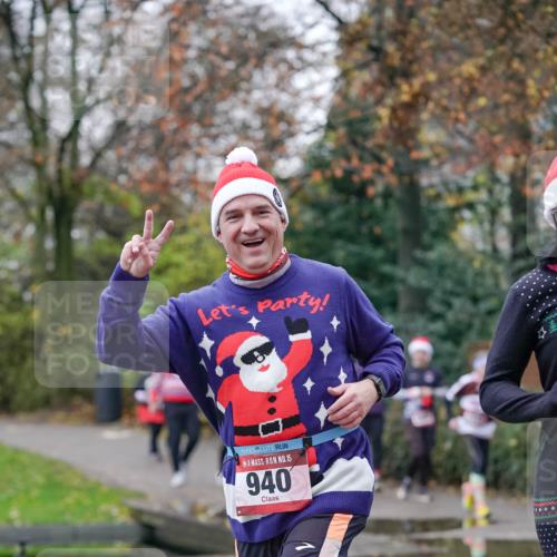 07.12.2025 - St. Pauli X-Mass-Run No. 15 Michael Burmester http://msf.ph/oto/9407896 07.12.2025 09:42:52 Laufen 15, 940 meine-sportfotos.de