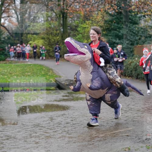 07.12.2025 - St. Pauli X-Mass-Run No. 15 Michael Burmester http://msf.ph/oto/9407903 07.12.2025 11:25:28 Laufen 3950, 1966 meine-sportfotos.de