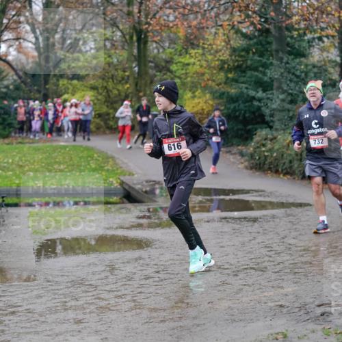 07.12.2025 - St. Pauli X-Mass-Run No. 15 Michael Burmester http://msf.ph/oto/9407954 07.12.2025 11:25:32 Laufen 616, 732, 97 meine-sportfotos.de