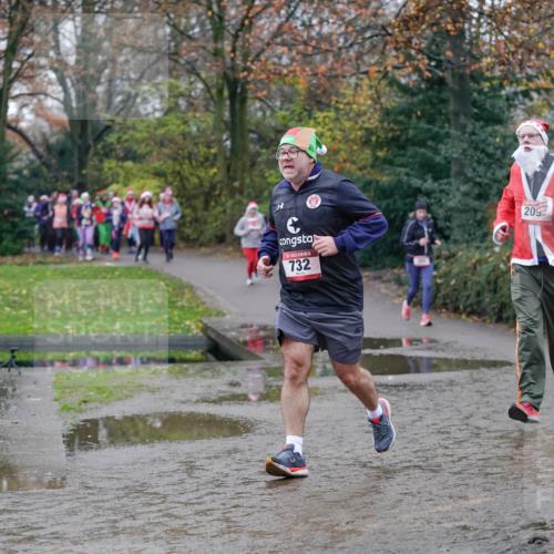 07.12.2025 - St. Pauli X-Mass-Run No. 15 Michael Burmester http://msf.ph/oto/9407975 07.12.2025 11:25:34 Laufen 732, 209 meine-sportfotos.de