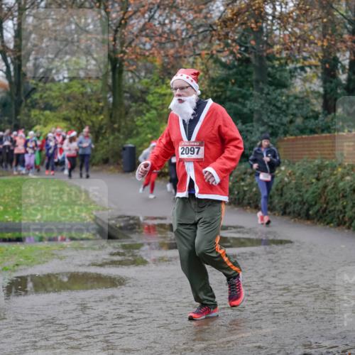 07.12.2025 - St. Pauli X-Mass-Run No. 15 Michael Burmester http://msf.ph/oto/9407990 07.12.2025 11:25:35 Laufen 15, 2097 meine-sportfotos.de