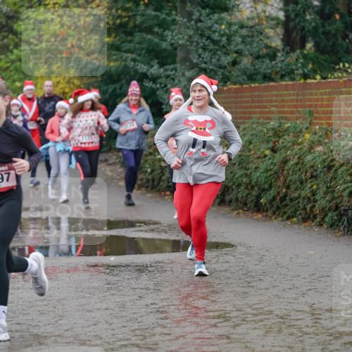 07.12.2025 - St. Pauli X-Mass-Run No. 15 Michael Burmester http://msf.ph/oto/9408062 07.12.2025 11:25:42 Laufen 1597 meine-sportfotos.de