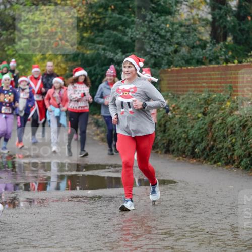 07.12.2025 - St. Pauli X-Mass-Run No. 15 Michael Burmester http://msf.ph/oto/9408071 07.12.2025 11:25:43 Laufen 113 meine-sportfotos.de