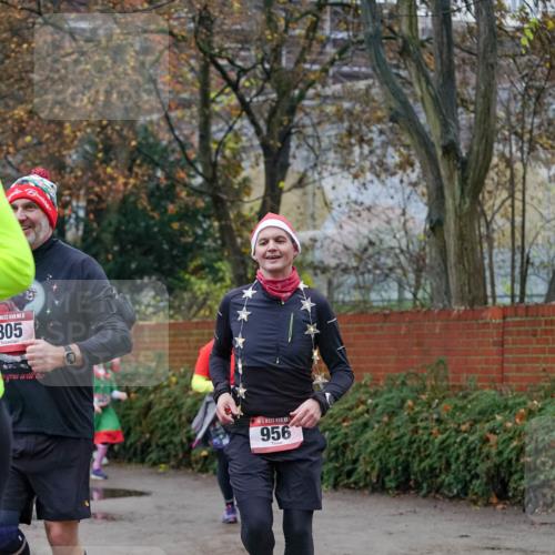 07.12.2025 - St. Pauli X-Mass-Run No. 15 Michael Burmester http://msf.ph/oto/9408087 07.12.2025 09:43:12 Laufen 5, 805, 956 meine-sportfotos.de