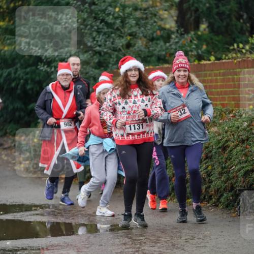 07.12.2025 - St. Pauli X-Mass-Run No. 15 Michael Burmester http://msf.ph/oto/9408095 07.12.2025 11:25:46 Laufen 2778, 2025, 982, 1131, 32 meine-sportfotos.de