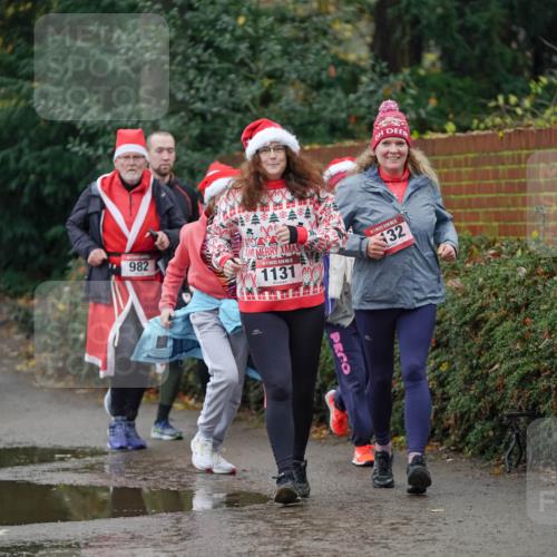 07.12.2025 - St. Pauli X-Mass-Run No. 15 Michael Burmester http://msf.ph/oto/9408098 07.12.2025 11:25:46 Laufen 2778, 2025, 982, 5, 1131, 5, 32 meine-sportfotos.de