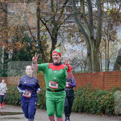 07.12.2025 - St. Pauli X-Mass-Run No. 15 Michael Burmester http://msf.ph/oto/9408138 07.12.2025 09:43:17 Laufen 965 meine-sportfotos.de