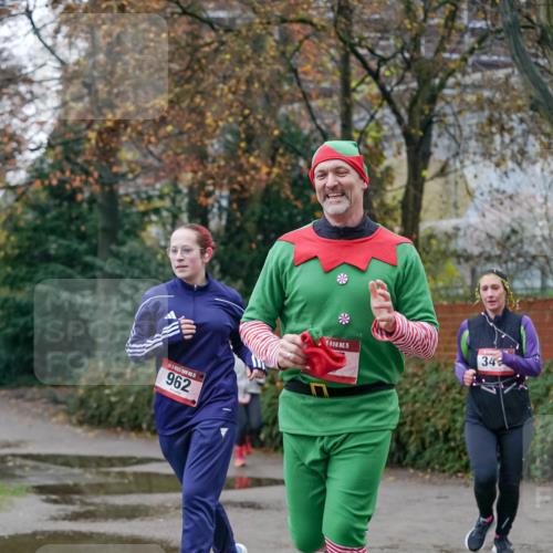 07.12.2025 - St. Pauli X-Mass-Run No. 15 Michael Burmester http://msf.ph/oto/9408148 07.12.2025 09:43:18 Laufen 962, 15, 34 meine-sportfotos.de