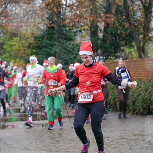 07.12.2025 - St. Pauli X-Mass-Run No. 15 Michael Burmester http://msf.ph/oto/9408170 07.12.2025 11:25:52 Laufen 2437, 202, 15, 1602 meine-sportfotos.de