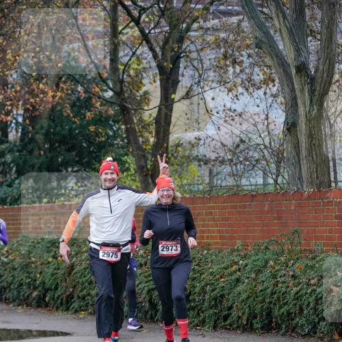 07.12.2025 - St. Pauli X-Mass-Run No. 15 Michael Burmester http://msf.ph/oto/9408196 07.12.2025 09:43:27 Laufen 2975, 2973 meine-sportfotos.de