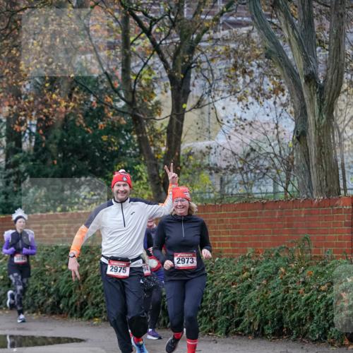 07.12.2025 - St. Pauli X-Mass-Run No. 15 Michael Burmester http://msf.ph/oto/9408202 07.12.2025 09:43:27 Laufen 2973, 2975, 94 meine-sportfotos.de
