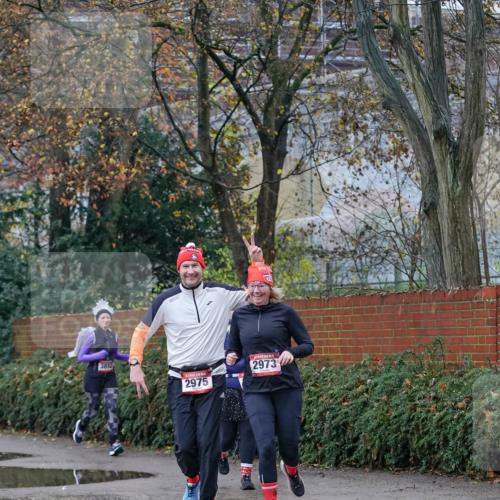 07.12.2025 - St. Pauli X-Mass-Run No. 15 Michael Burmester http://msf.ph/oto/9408205 07.12.2025 09:43:27 Laufen 3892, 2975, 2973 meine-sportfotos.de