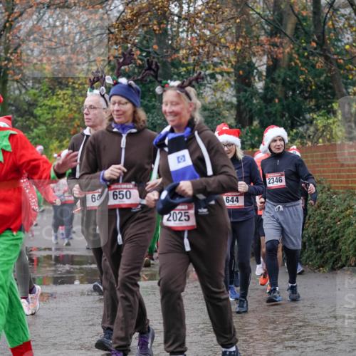 07.12.2025 - St. Pauli X-Mass-Run No. 15 Michael Burmester http://msf.ph/oto/9408212 07.12.2025 11:25:56 Laufen 3697, 2782, 6, 650, 644, 2025, 2346 meine-sportfotos.de
