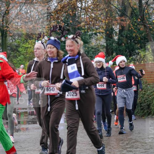 07.12.2025 - St. Pauli X-Mass-Run No. 15 Michael Burmester http://msf.ph/oto/9408215 07.12.2025 11:25:56 Laufen 3697, 2782, 650, 0, 2025, 2346, 644, 913 meine-sportfotos.de
