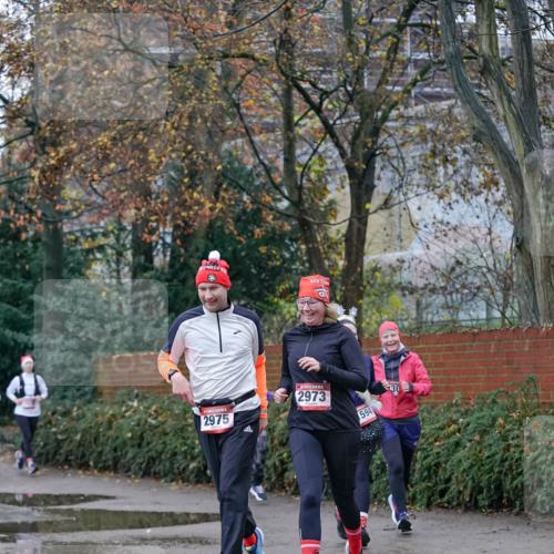 07.12.2025 - St. Pauli X-Mass-Run No. 15 Michael Burmester http://msf.ph/oto/9408217 07.12.2025 09:43:28 Laufen 2975, 2973, 594, 30 meine-sportfotos.de