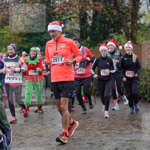 07.12.2025 - St. Pauli X-Mass-Run No. 15 Michael Burmester http://msf.ph/oto/9408242 07.12.2025 11:25:59 Laufen 46, 995, 2775, 15, 2911, 949, 159, 3913 meine-sportfotos.de