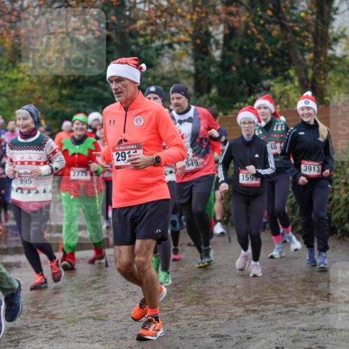 07.12.2025 - St. Pauli X-Mass-Run No. 15 Michael Burmester http://msf.ph/oto/9408245 07.12.2025 11:25:59 Laufen 995, 2775, 15, 29, 949, 1595, 16, 3913 meine-sportfotos.de
