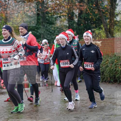 07.12.2025 - St. Pauli X-Mass-Run No. 15 Michael Burmester http://msf.ph/oto/9408260 07.12.2025 11:26:00 Laufen 1000000, 15, 996, 949, 5, 1599, 15, 3913 meine-sportfotos.de