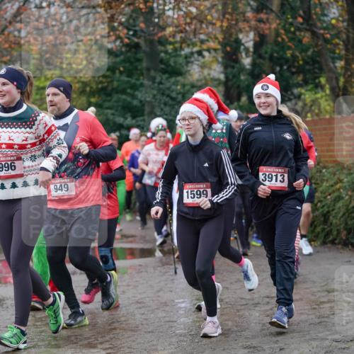 07.12.2025 - St. Pauli X-Mass-Run No. 15 Michael Burmester http://msf.ph/oto/9408266 07.12.2025 11:26:01 Laufen 15, 996, 10000, 949, 15, 1599, 5, 3913 meine-sportfotos.de