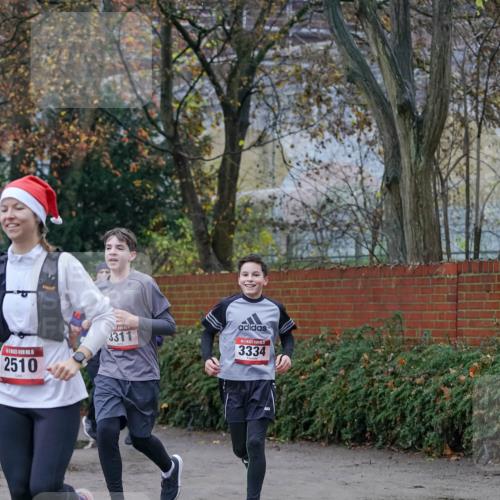 07.12.2025 - St. Pauli X-Mass-Run No. 15 Michael Burmester http://msf.ph/oto/9408295 07.12.2025 09:43:35 Laufen 2510, 3311, 3334 meine-sportfotos.de