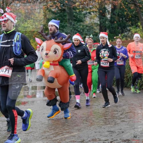 07.12.2025 - St. Pauli X-Mass-Run No. 15 Michael Burmester http://msf.ph/oto/9408308 07.12.2025 11:26:05 Laufen 196, 5, 3482, 3471, 4426, 2848, 4427, 2877 meine-sportfotos.de