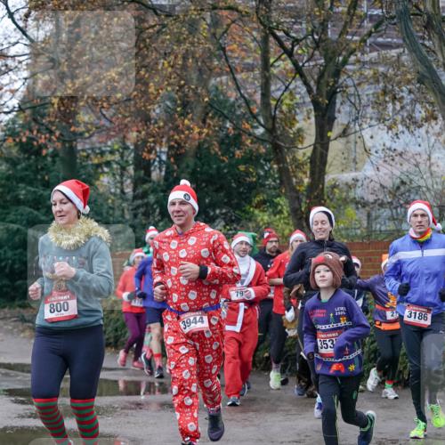 07.12.2025 - St. Pauli X-Mass-Run No. 15 Michael Burmester http://msf.ph/oto/9408352 07.12.2025 09:43:41 Laufen 800, 3944, 79, 2025, 2, 3186, 353 meine-sportfotos.de