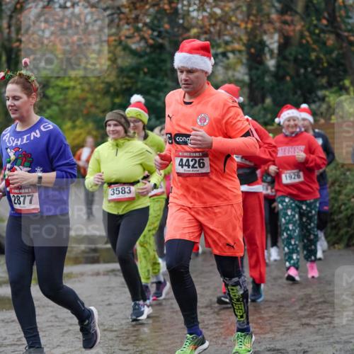 07.12.2025 - St. Pauli X-Mass-Run No. 15 Michael Burmester http://msf.ph/oto/9408353 07.12.2025 11:26:09 Laufen 15, 2877, 3583, 15, 4426, 1926, 5, 59, 9 meine-sportfotos.de