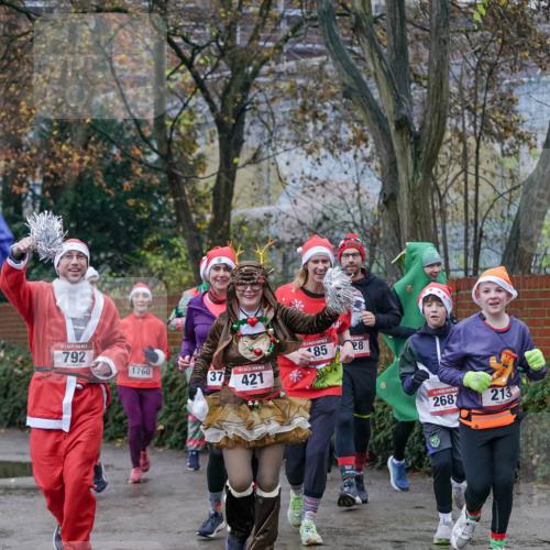 07.12.2025 - St. Pauli X-Mass-Run No. 15 Michael Burmester http://msf.ph/oto/9408382 07.12.2025 09:43:44 Laufen 792, 1760, 37, 421, 185, 28, 2681, 213 meine-sportfotos.de