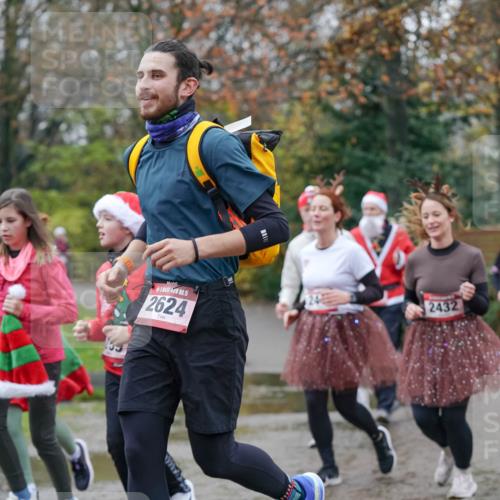 07.12.2025 - St. Pauli X-Mass-Run No. 15 Michael Burmester http://msf.ph/oto/9408386 07.12.2025 11:26:13 Laufen 19, 15, 2624, 2432 meine-sportfotos.de