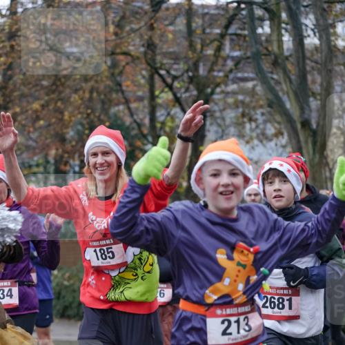 07.12.2025 - St. Pauli X-Mass-Run No. 15 Michael Burmester http://msf.ph/oto/9408405 07.12.2025 09:43:46 Laufen 34, 15, 185, 96, 213, 15, 2681 meine-sportfotos.de