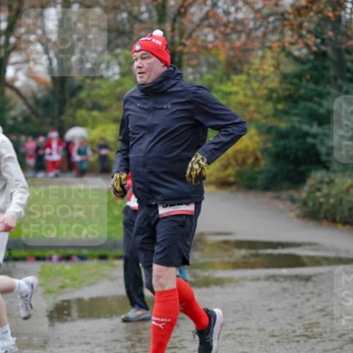 07.12.2025 - St. Pauli X-Mass-Run No. 15 Michael Burmester http://msf.ph/oto/9408416 07.12.2025 11:26:15 Laufen  meine-sportfotos.de