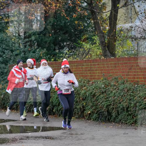 07.12.2025 - St. Pauli X-Mass-Run No. 15 Michael Burmester http://msf.ph/oto/9408435 07.12.2025 09:43:49 Laufen 579, 466, 358 meine-sportfotos.de
