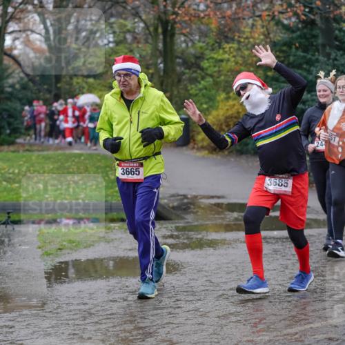 07.12.2025 - St. Pauli X-Mass-Run No. 15 Michael Burmester http://msf.ph/oto/9408437 07.12.2025 11:26:17 Laufen 15, 3665, 3685, 244 meine-sportfotos.de