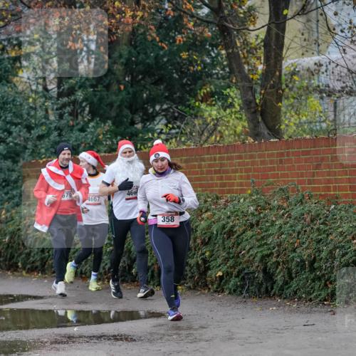 07.12.2025 - St. Pauli X-Mass-Run No. 15 Michael Burmester http://msf.ph/oto/9408441 07.12.2025 09:43:50 Laufen 679, 460, 4667, 358 meine-sportfotos.de