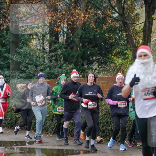 07.12.2025 - St. Pauli X-Mass-Run No. 15 Michael Burmester http://msf.ph/oto/9408462 07.12.2025 09:43:53 Laufen 2691, 707, 1050, 4626, 4624, 466 meine-sportfotos.de