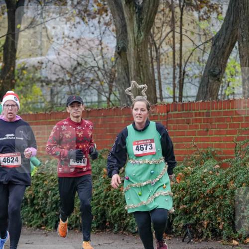 07.12.2025 - St. Pauli X-Mass-Run No. 15 Michael Burmester http://msf.ph/oto/9408486 07.12.2025 09:43:55 Laufen 15, 4624, 4000, 15, 4673 meine-sportfotos.de
